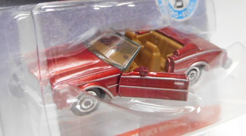 画像: 2019 MOVING PARTS 【'83 BUICK RIVIERA CONVERTIBLE】 DK.RED