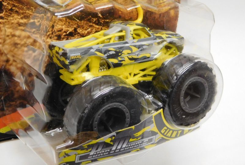 画像: 2019 HW MONSTER TRUCKS! "CAMO CRASHERS"【PURO MUSCLE】 FLAT YELLOW CAMO (includes COLLECTABLE FLAGL!)