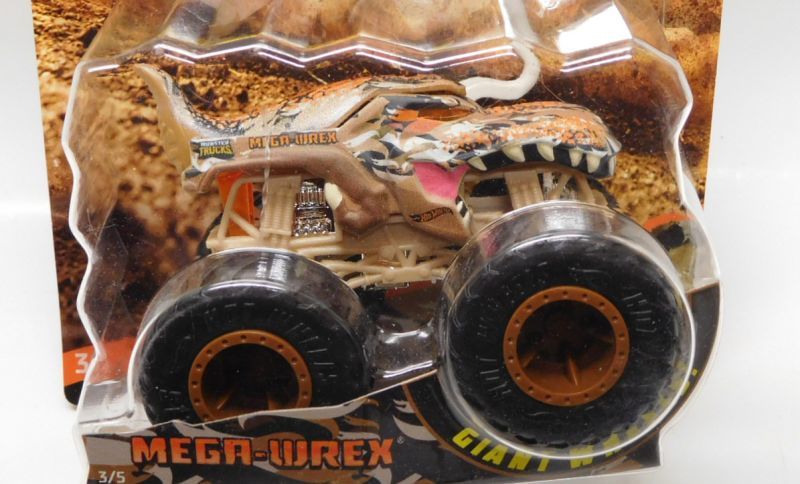 画像: 2019 HW MONSTER TRUCKS! "CAMO CRASHERS"【MEGA-WREX】 FLAT TAN CAMO (includes COLLECTABLE FLAGL!)