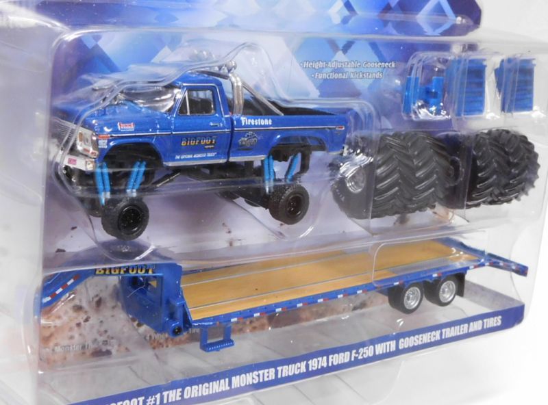 画像: 2019 GREENLIGHT HOBBY EXCLUSIVE 【"BIGFOOT" BIGFOOT #1 THE ORIGINAL MONSTER TRUCK1974 FORD F-250 with GOOSENECK TRAILER AND TIRES】BLUE/RR