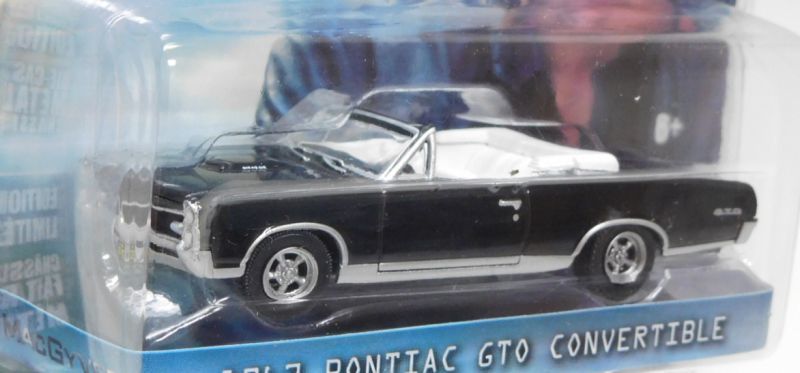 画像: 2019 GREENLIGHT HOLLYWOOD SERIES 24 【1967 PONTIAC GTO CONVERTIBLE】 BLACK/RR (MAC GYVER) 