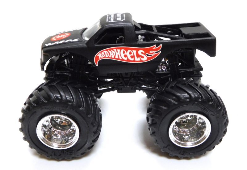 画像: MAD WHEELS (マッドホイール） 【MONSTER TRUCK - TEAM MW (カスタム完成品）】FLAT BLACK（送料サービス適用外） 