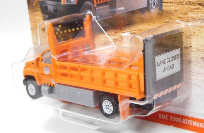 画像: 2019 REAL WORKING RIGS 【GMC 3500 ATTENUATOR TRUCK】 ORANGE