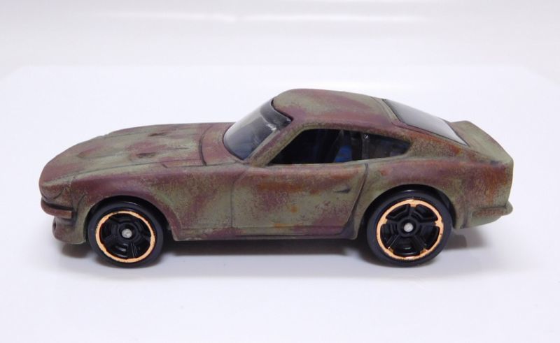 画像: 【売上全額寄付】ONE WORLD CUSTOM GARAGE "TIGER HOLE PROJECT" 【DATSUN 240Z (カスタム完成品）】 サビ-GREEN (売上金全額を台風19号災害義援金に寄付致します）（送料サービス適用外） 