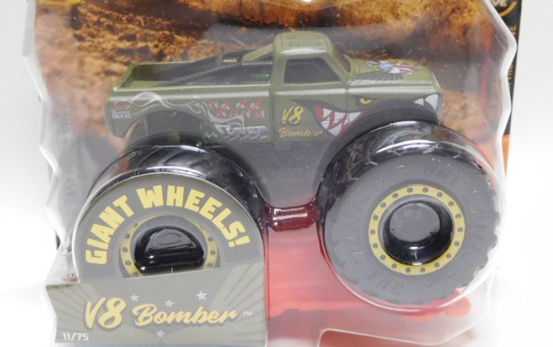 画像: 2020 HW MONSTER TRUCKS! 【V8 BOMBER】 FLAT OLIVE (includes CRUSHABLE CAR)