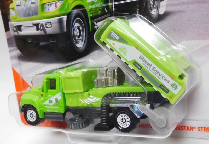 画像: 2020 REAL WORKING RIGS 【INTERNATIONAL WORKSTAR STREET CLEANER】 LT.GREEN