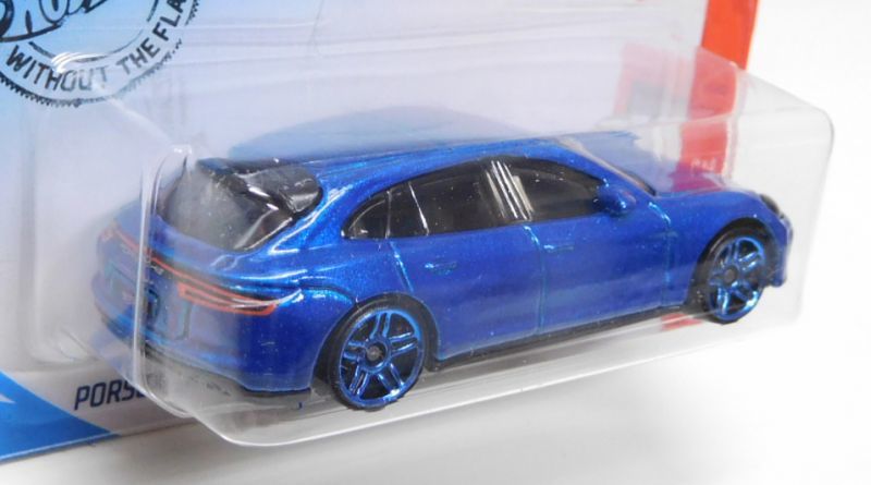 画像: 【PORSCHE PANAMERA TURBO S E-HYBRID SPORT TURISMO】 BLUE/PR5