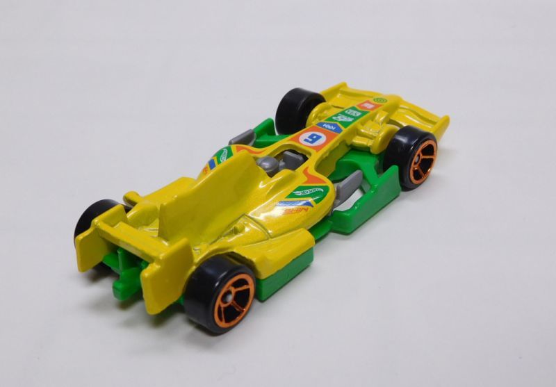 画像: 2020 WALMART EXCLUSIVE MYSTERY SERIES1 【F1 RACER】 YELLOW/O5 (予約不可）