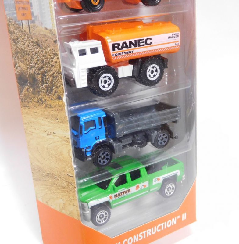 画像: 2020 MATCHBOX 5PACK 【CONSTRUCTION II】Skidster/'66 Dodge A100 Pickup(GULF)/Water Hauler/MAN TGS 18.440/'14 Chevy Silverado(予約不可）