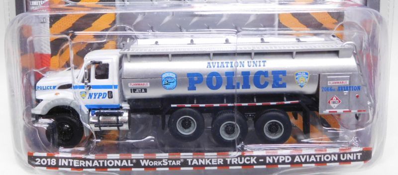 画像: 2020 GREENLIGHT SD TRUCKS S9 【2018 INTERNATIONAL WORKSTAR TANKER TRUCK-NYPD AVIATION UNIT】 WHITE-SILVER/RR