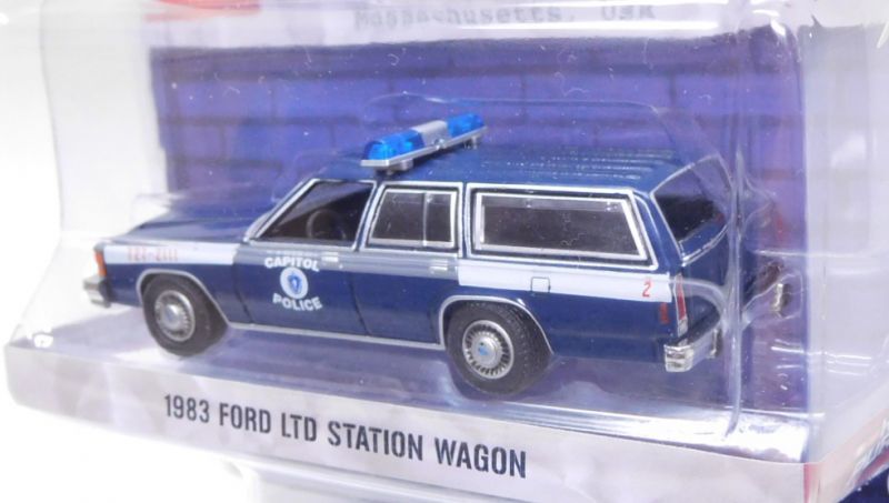 画像: 2020 GREENLIGHT HOT PURSUIT S33 【1983 FORD LTD STATION WAGON】 NAVY/RR (MASSACHUSETTS CAPITAL POLICE)