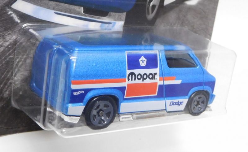 画像: 2018 WALMART EXCLUSIVE "MOPAR"【CUSTOM '77 DODGE VAN】LT.BLUE/5SP