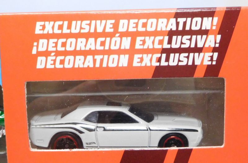 画像: 2020 HOT WHEELS 9CAR GIFT PACK 【'08 DODGE CHALLENGER SRT8】　WHITE/MC5