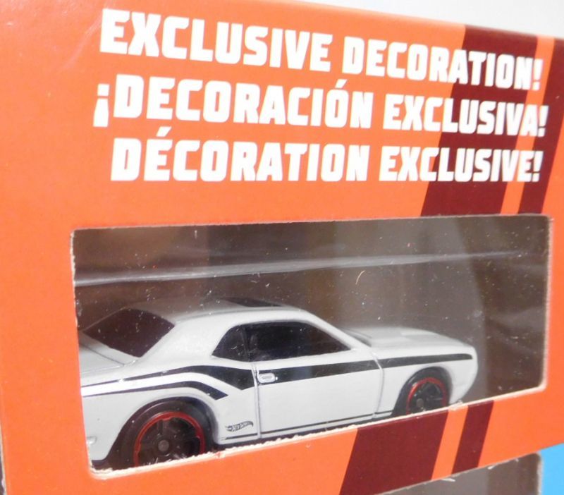 画像: 2020 HOT WHEELS 9CAR GIFT PACK 【'08 DODGE CHALLENGER SRT8】　WHITE/MC5