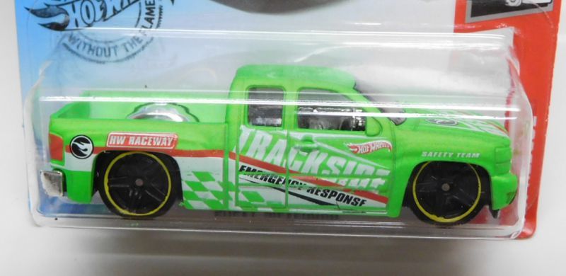 画像: 2020 TREASURE HUNTS 【CHEVY SILVERADO】NEON GREEN/PR5 (お一人様1点まで）