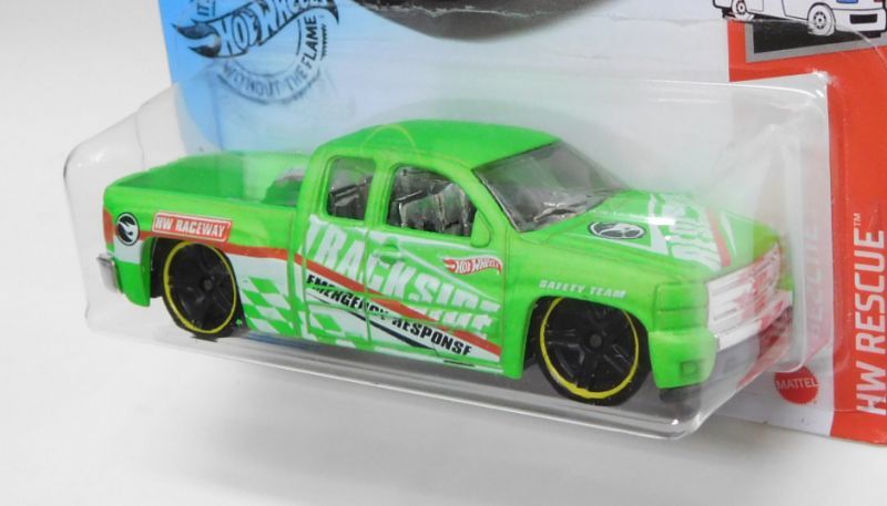 画像: 2020 TREASURE HUNTS 【CHEVY SILVERADO】NEON GREEN/PR5 (お一人様1点まで）