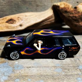 画像: HELLS DEPT 2020 - BOO Pinstriping x JDC13 【DATSUN 510 WAGON "LOWDOWN" with スカルドライバー (カスタム完成品）】BLACK(FLAMES/ORANGE-BLUE）/RR （送料サービス適用外）