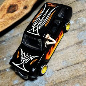 画像: HELLS DEPT 2020 - BOO Pinstriping x JDC13 【DATSUN 510 WAGON "LOWDOWN" with スカルドライバー (カスタム完成品）】BLACK(PINST）/RR （送料サービス適用外）