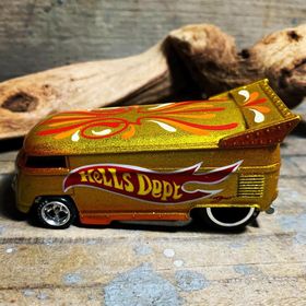 画像: HELLS DEPT 2020 - BOO Pinstriping x JDC13 【”グラデ－ション” VW DRAG BUS (カスタム完成品）】YELLOW-ORANGE(HW)/RR （送料サービス適用外）