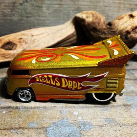 画像: HELLS DEPT 2020 - BOO Pinstriping x JDC13 【”グラデ－ション” VW DRAG BUS (カスタム完成品）】YELLOW-ORANGE(HW)/RR （送料サービス適用外）