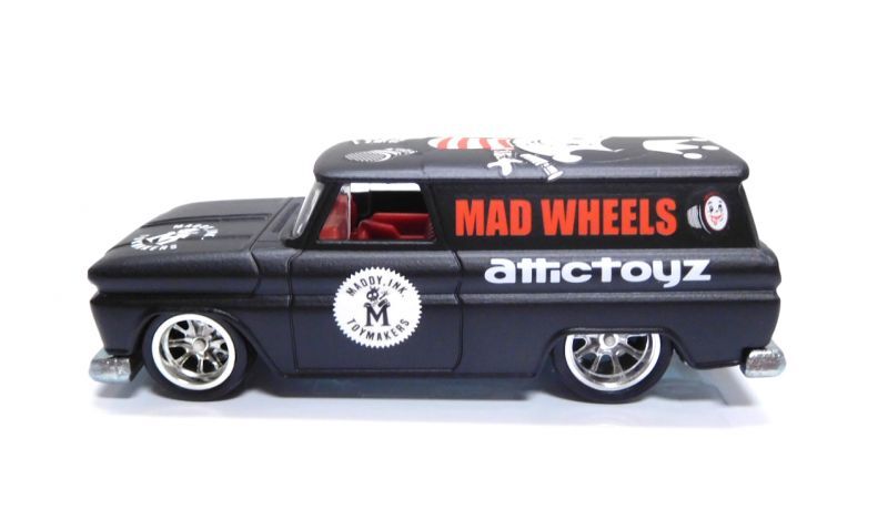 画像: MAD WHEELS (マッドホイール） 【'64 GMC PANEL(カスタム完成品）】FLAT BLACK/RR （送料サービス適用外） 