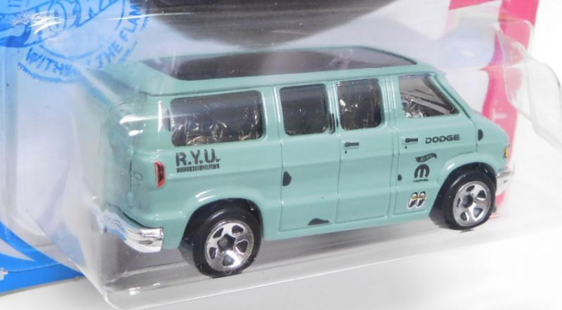 画像: 【DODGE VAN】PALE GREEN/5SP (MOON EYES, MOPAR TAMPO) (NEW CAST) （ほぼパック割れ）