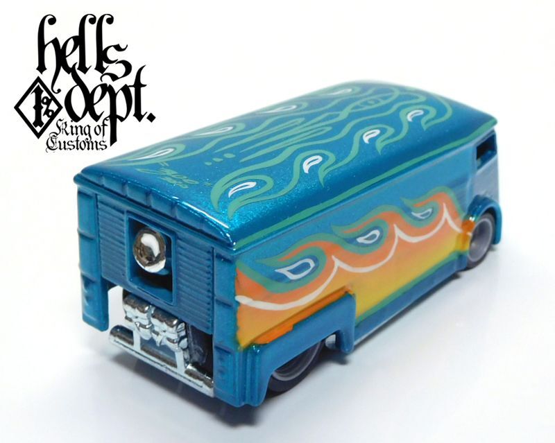 画像: HELLS DEPT 2020 - BOO Pinstriping 【DRAG H-VAN (MOONEYES VW DRAG BUS(LOOSE)付き） (カスタム完成品）】CANDY AQUA （送料サービス適用外）