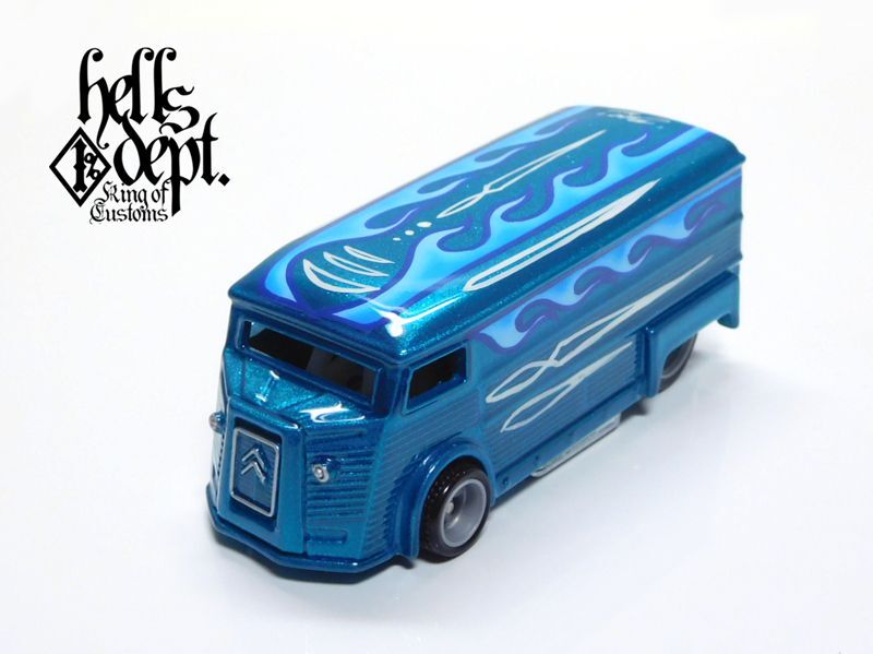 画像: HELLS DEPT 2020 - BOO Pinstriping 【DRAG H-VAN (MOONEYES VW DRAG BUS(LOOSE)付き） (カスタム完成品）】CANDY AQUA（送料サービス適用外）