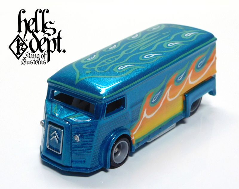 画像: HELLS DEPT 2020 - BOO Pinstriping 【DRAG H-VAN (MOONEYES VW DRAG BUS(LOOSE)付き） (カスタム完成品）】CANDY AQUA （送料サービス適用外）