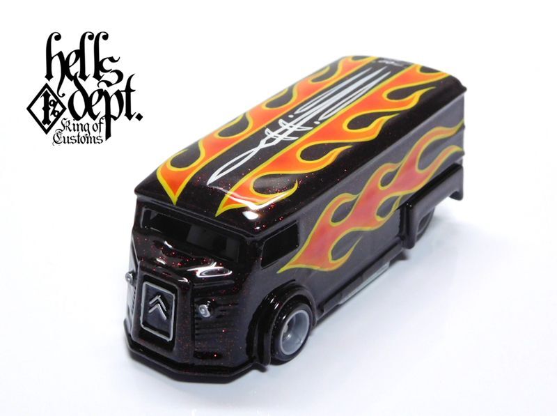 画像: HELLS DEPT 2020 - BOO Pinstriping 【DRAG H-VAN (MOONEYES VW DRAG BUS(LOOSE)付き） (カスタム完成品）】MET.DK.RED （送料サービス適用外）