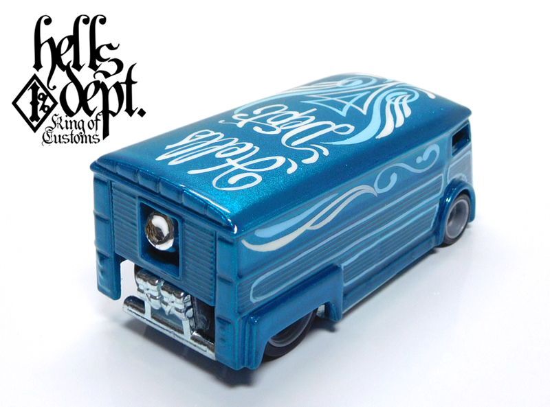 画像: HELLS DEPT 2020 - BOO Pinstriping 【DRAG H-VAN (MOONEYES VW DRAG BUS(LOOSE)付き） (カスタム完成品）】CANDY AQUA（送料サービス適用外）