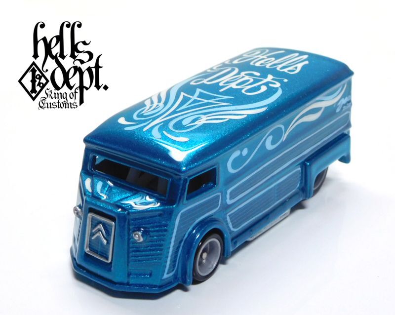 画像: HELLS DEPT 2020 - BOO Pinstriping 【DRAG H-VAN (MOONEYES VW DRAG BUS(LOOSE)付き） (カスタム完成品）】CANDY AQUA（送料サービス適用外）