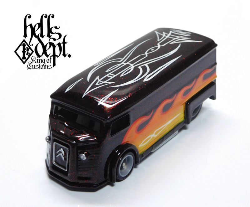 画像: HELLS DEPT 2020 - BOO Pinstriping 【DRAG H-VAN (MOONEYES VW DRAG BUS(LOOSE)付き） (カスタム完成品）】MET.DK.RED （送料サービス適用外）