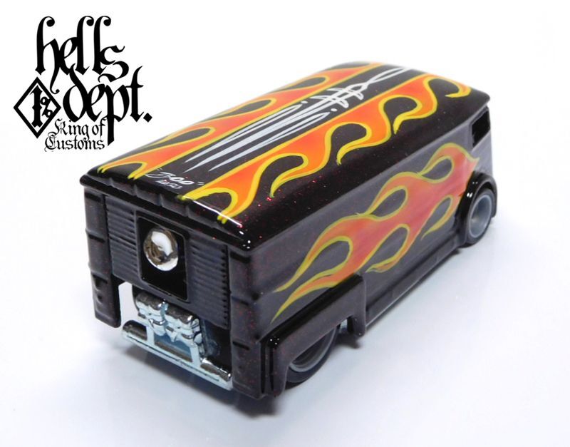 画像: HELLS DEPT 2020 - BOO Pinstriping 【DRAG H-VAN (MOONEYES VW DRAG BUS(LOOSE)付き） (カスタム完成品）】MET.DK.RED （送料サービス適用外）