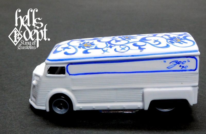 画像: HELLS DEPT 2020 - BOO Pinstriping 【”陶器シリーズ” DRAG H-VAN (MOONEYES VW DRAG BUS(LOOSE)付き） (カスタム完成品）】WHITE（送料サービス適用外）