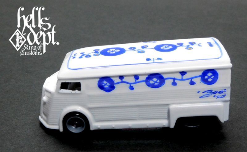 画像: HELLS DEPT 2020 - BOO Pinstriping 【”陶器シリーズ” DRAG H-VAN (MOONEYES VW DRAG BUS(LOOSE)付き） (カスタム完成品）】WHITE（送料サービス適用外）