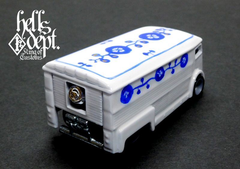 画像: HELLS DEPT 2020 - BOO Pinstriping 【”陶器シリーズ” DRAG H-VAN (MOONEYES VW DRAG BUS(LOOSE)付き） (カスタム完成品）】WHITE（送料サービス適用外）