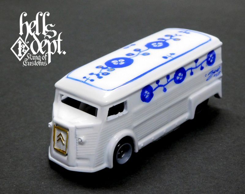 画像: HELLS DEPT 2020 - BOO Pinstriping 【”陶器シリーズ” DRAG H-VAN (MOONEYES VW DRAG BUS(LOOSE)付き） (カスタム完成品）】WHITE（送料サービス適用外）