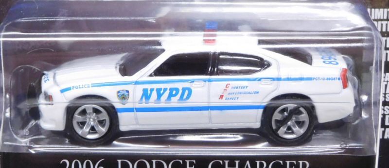 画像: 2021 GREENLIGHT HOLLYWOOD SERIES 30 【2006 DODGE CHARGER (NYPD)】 WHITE/RR (CASTLE) 