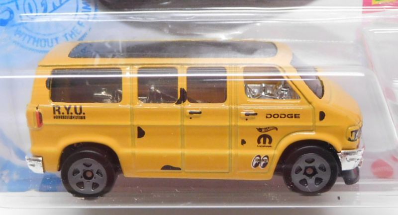 画像: 【DODGE VAN】YELLOW/5SP (MOON EYES, MOPAR TAMPO) (NEW CAST) （ほぼパック割れ）