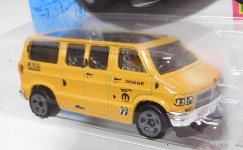 画像: 【DODGE VAN】YELLOW/5SP (MOON EYES, MOPAR TAMPO) (NEW CAST) （ほぼパック割れ）