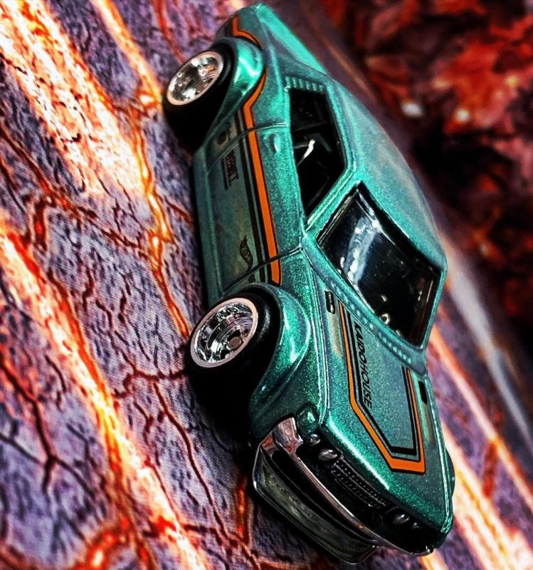 画像: 【予約】PRE-ORDER - HELLS DEPT 2021【'70 TOYOTA CELICA "地獄達磨 LOW DOWN CUSTOM" (カスタム完成品）】　GREEN/RR （送料サービス適用外）(9月入荷予定）