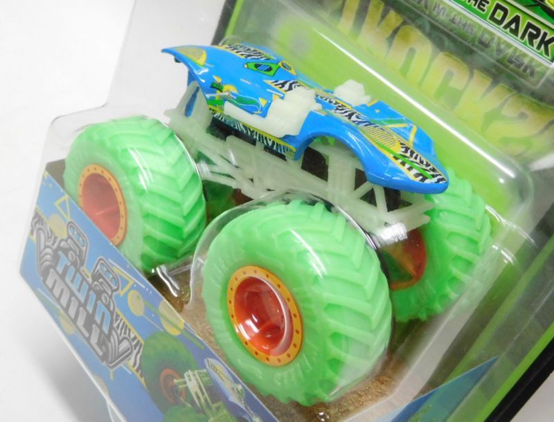 画像: 2021 HW MONSTER TRUCKS! TARGET EXCLUSIVE GLOW IN THE DARK【TWIN MILL】 BLUE (予約不可）