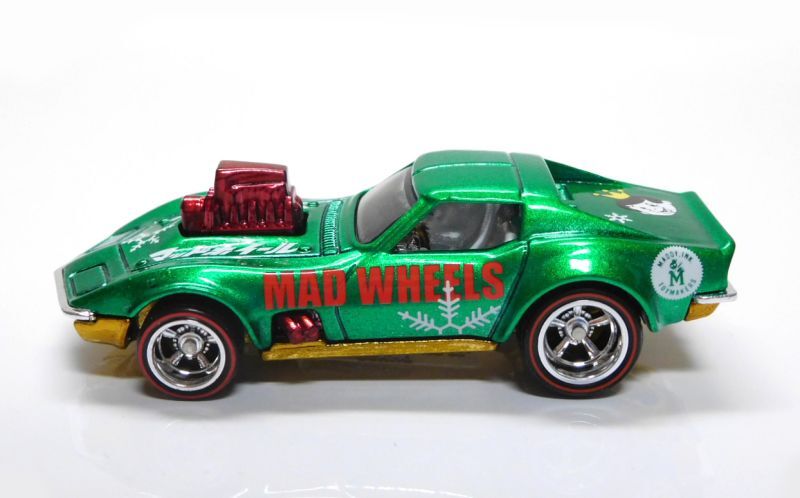 画像: MAD WHEELS (マッドホイール） 【"HOLIDAY EDITION" '68 CORVETTE GAS MONKY GARAGE (カスタム完成品）】GREEN/RR （送料サービス適用外） 