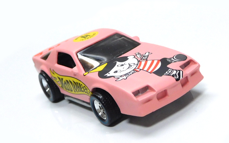 画像: MAD WHEELS (マッドホイール） 【"春限定" '80 CAMARO Z28 (カスタム完成品）】FLAT PINK/RR （送料サービス適用外） 