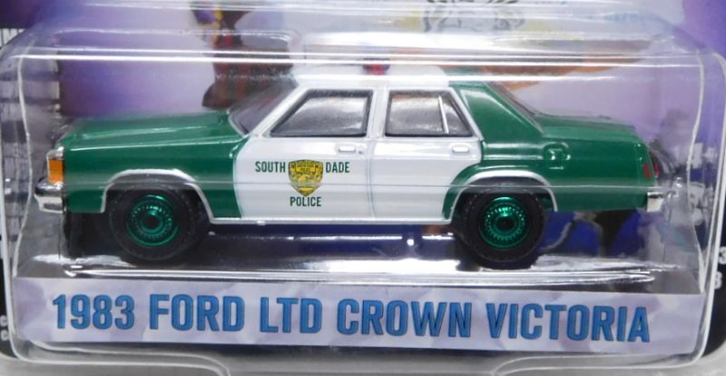 画像: 2022 GREENLIGHT HOLLYWOOD SERIES 33 【1983 FORD LTD CROWN VICTORIA】GREEN-WHITE(ACE VENTURA) (GREEN MACHINE)