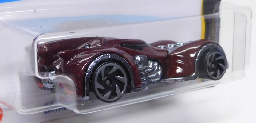 画像: 【BATMAN:ARKHAM ASYLUM BATMOBILE】BROWN/RA6