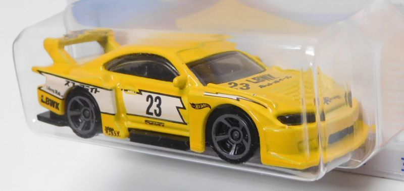 画像: 【"LIBERTY WALK" LB SUPER SILHOUETTE NISSAN SILVIA [S15]】YELLOW/MC5 (NEW CAST)