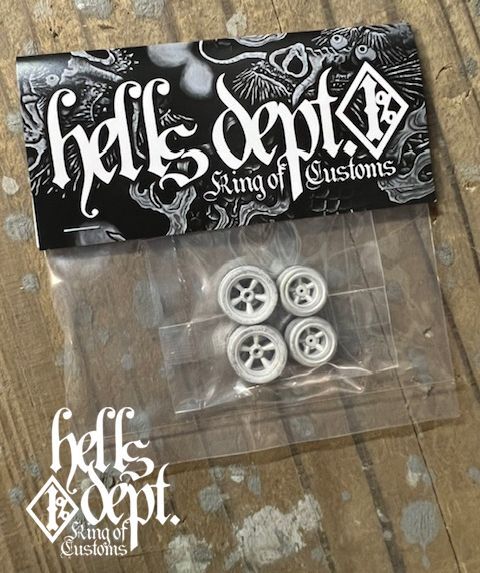 画像: HELLS DEPT 2022  【メタル・タイヤ (for BONE SHAKER)(カスタム用パーツ)】  WHITE METAL MADE（送料サービス適用外）