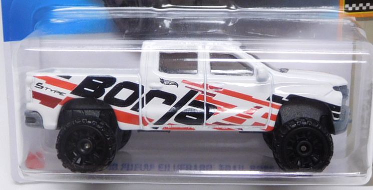 画像: 【'19 CHEVY SILVERADO TRAIL BOSS LT】FLAT WHITE/OR6SP(BORLA)